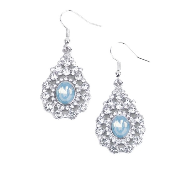 Celestial Charmer Earring. NWT - Picture 3 of 3